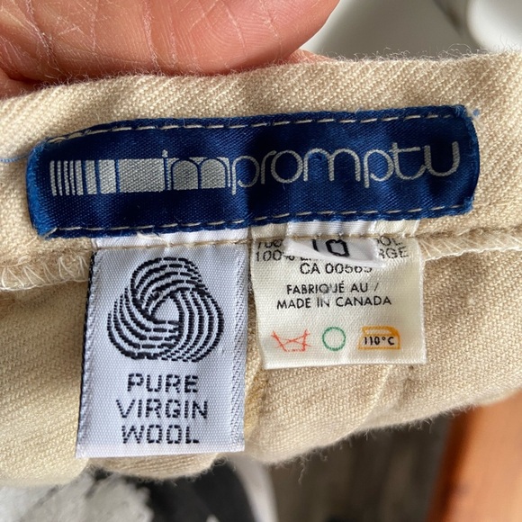 Vintage 70’s/80’s 100% Pure Wool Tan and Cream Women's Celtic Pleated Skirt - Picture 5 of 5